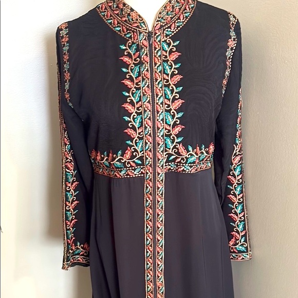 Abaya Floral Embroidered Long Sleeve Dress - Picture 3 of 13